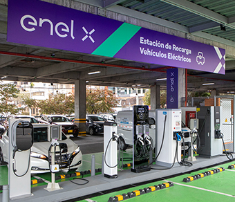 Estación de Recarga vehículos eléctricos ENEL X